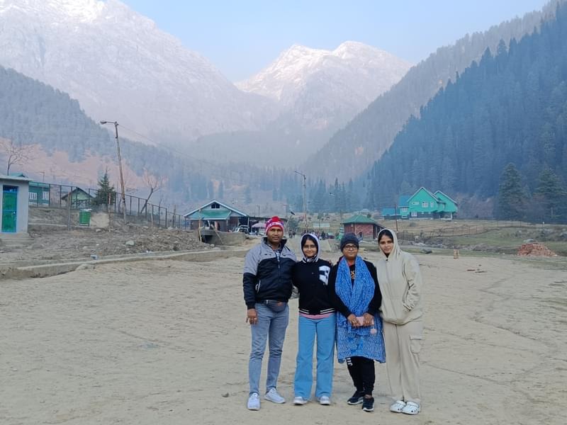 Heaven on Earth: Shreya’s Family Journey to Srinagar