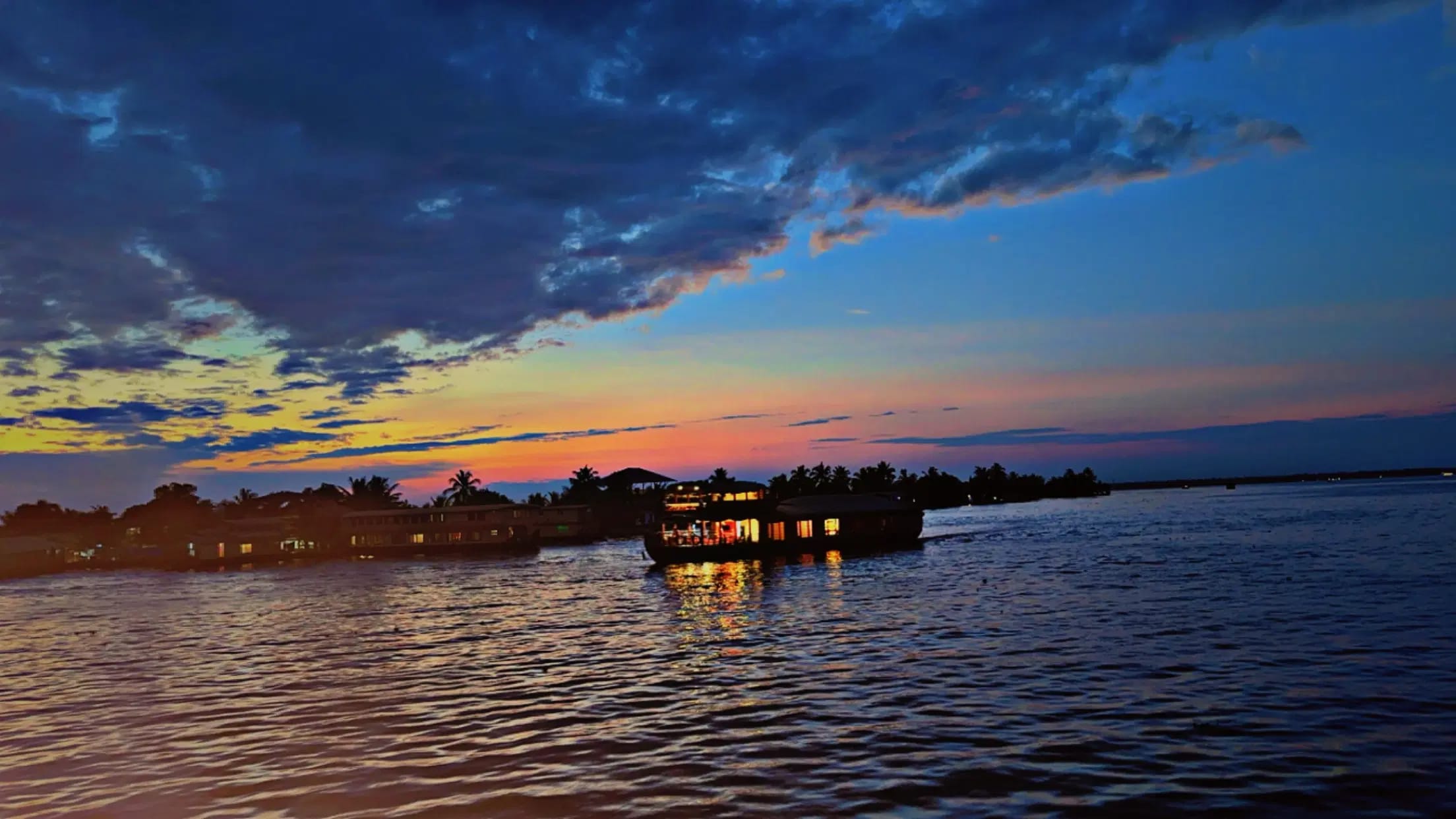Sampath Tudgani's Family Getaway in Kerala with Thrillophilia