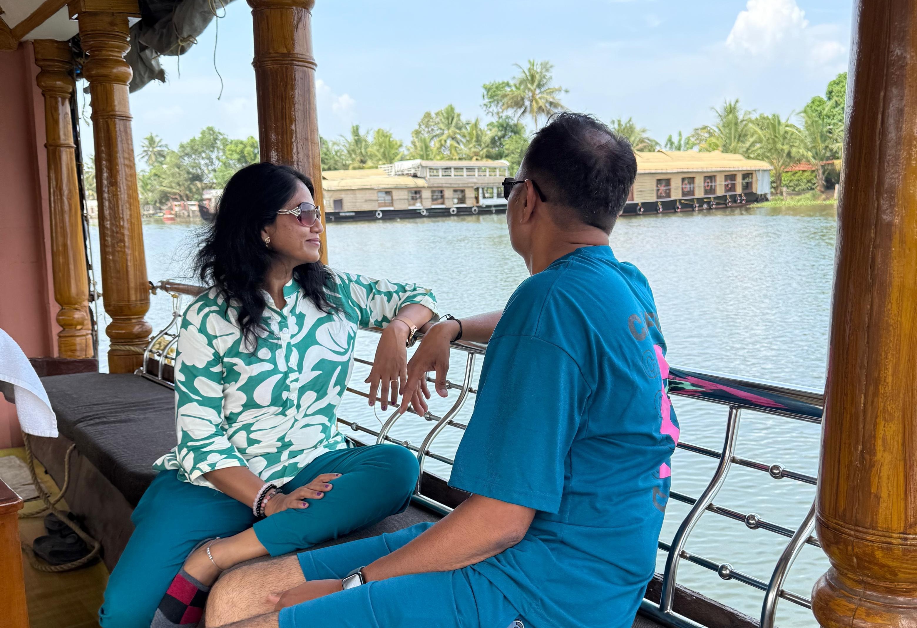 From City Buzz to Coconut Breeze: Pradip’s Family Escape to Kerala with Thrillophilia